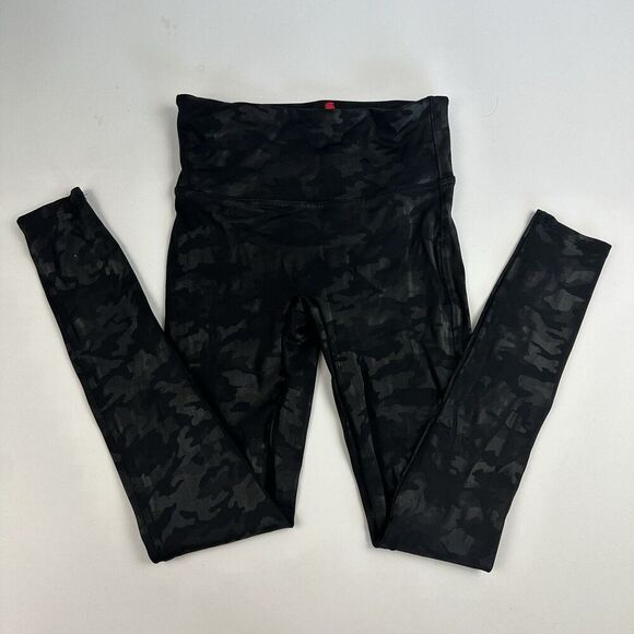 Spanx Faux Leather Leggings Matte Black Camouflage Camo High Waist Pull On Sz M - Picture 2 of 8